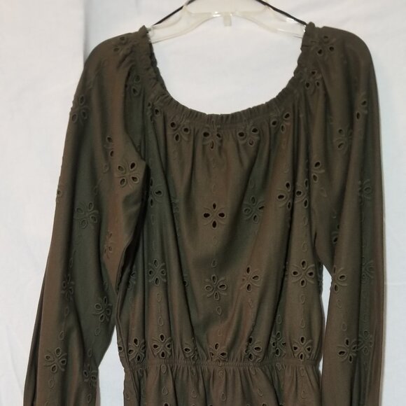 H&M COTTON BLOUSE. 75% POLYESTER 25%. OLIVE GREEN. LONG SLEEVE. - Picture 1 of 1
